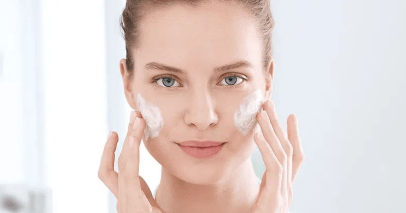 FAQ về các bước skincare ban ngày