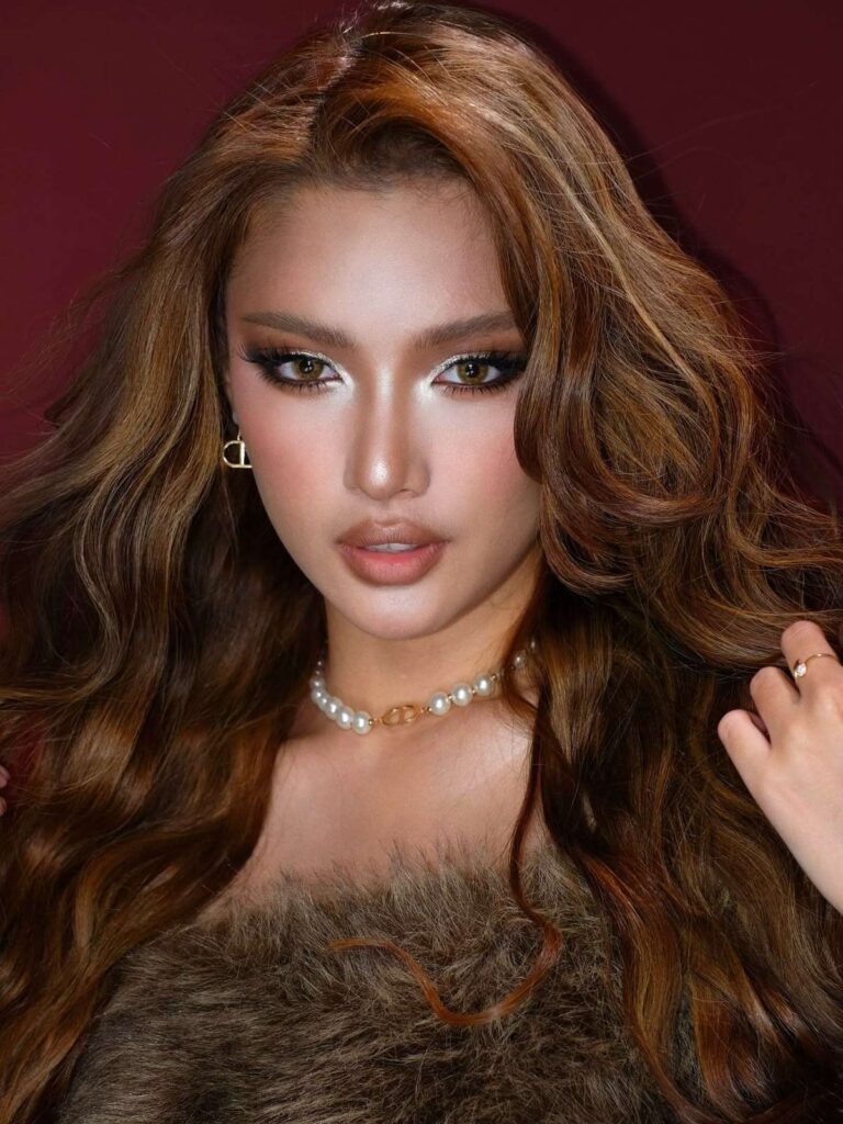 Khám phá TOP 8 layout makeup kỷ yếu được yêu thích nhất 2026 8 Layout makeup kỷ yếu tone Tây sang chảnh