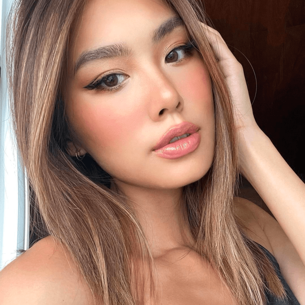 Makeup Tone Tây: Cách Trang Điểm Đẹp Chuẩn Tây Cuốn Hút 2 Makeup tone Tây là gì