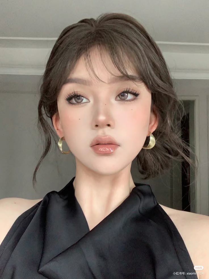 Makeup Tone Tây: Cách Trang Điểm Đẹp Chuẩn Tây Cuốn Hút 5 Các layout makeup tone Tây thời thượng